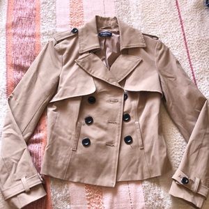 BeBe cropped trench coat